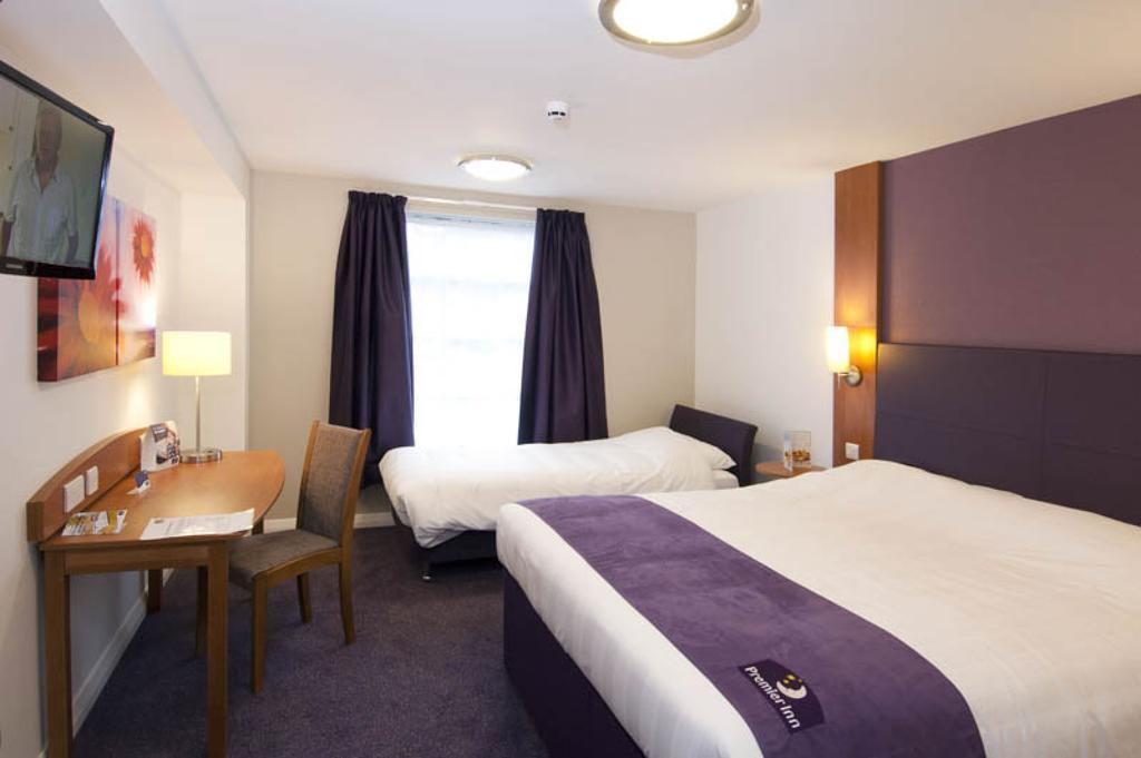 Premier Inn Manchester - Гендфорт Номер фото