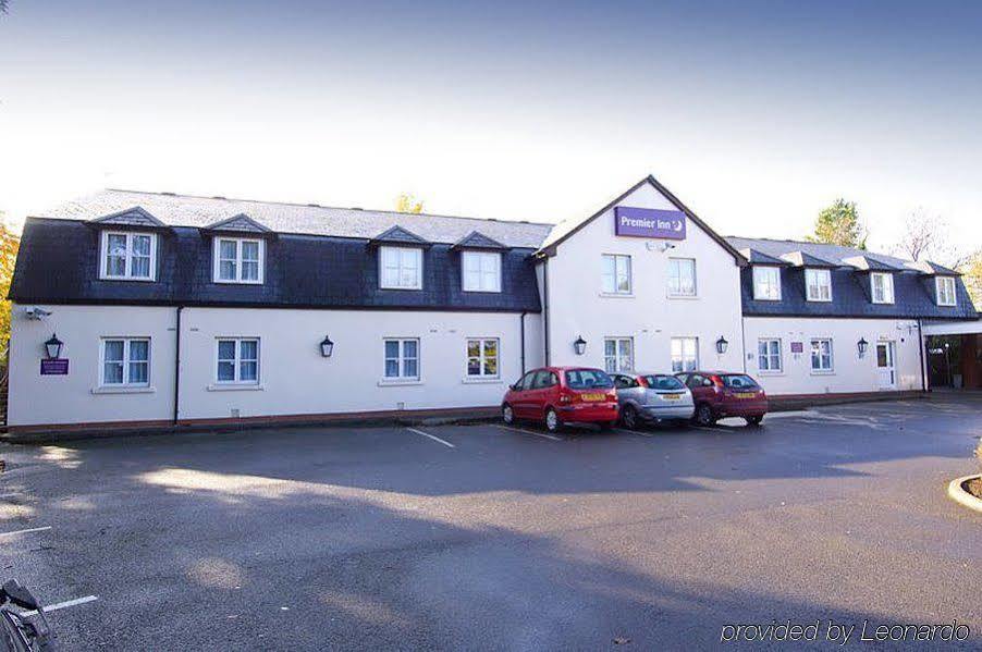 Premier Inn Manchester - Гендфорт Екстер'єр фото
