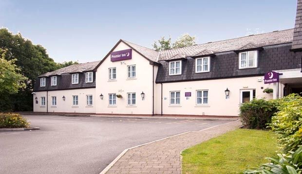 Premier Inn Manchester - Гендфорт Екстер'єр фото